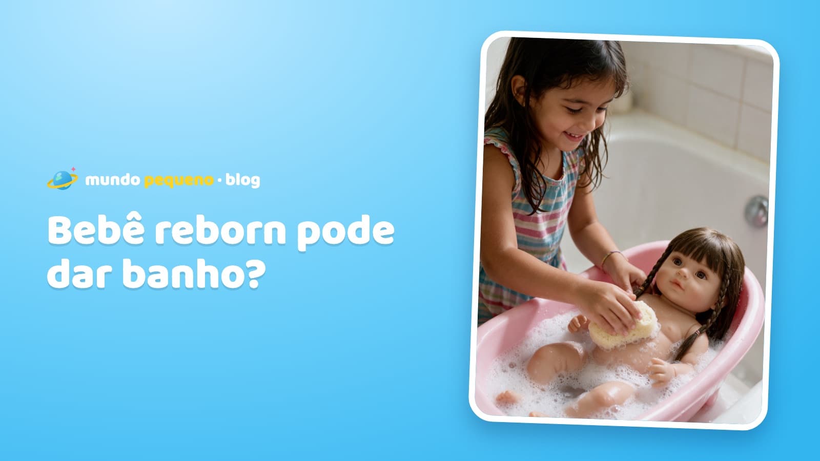 Menina dando banho de espuma em uma bebê reborn de silicone numa banheira rosa